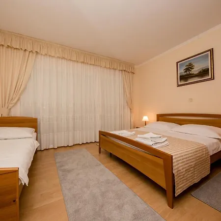 Anggela Guest house