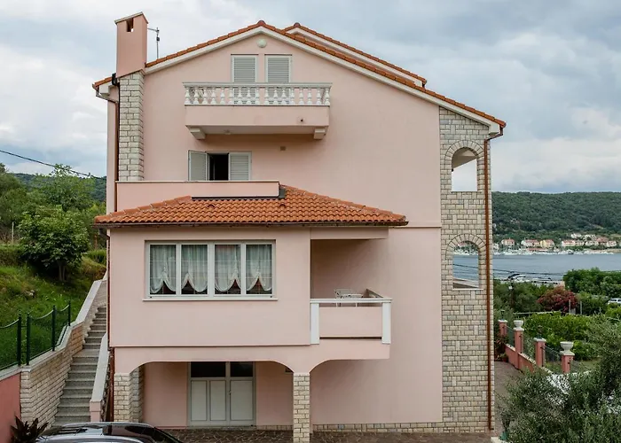 Gostinjska kuća Anggela 4*