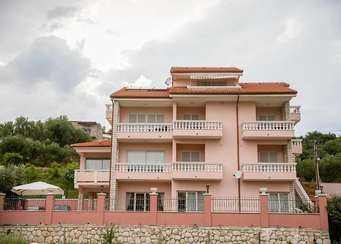 Gostinjska kuća Anggela 4*