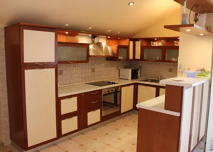 Gostinjska kuća Anggela 4*