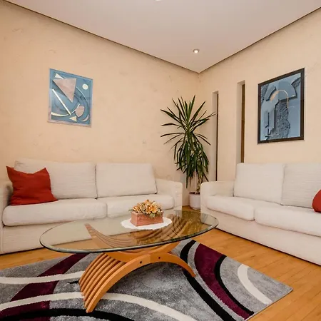 Konukevi Anggela Supetarska Draga